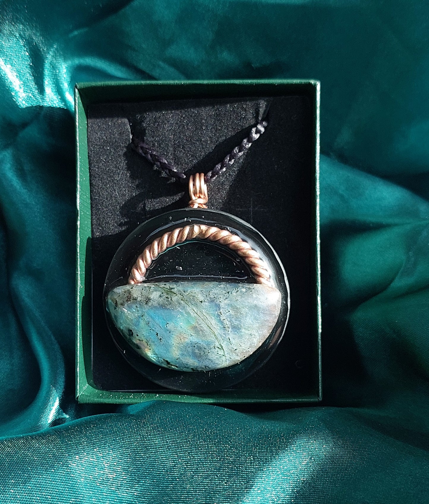 Labradorite Orgonite Talisman Necklace - Intuition, Transformation, & Clarity