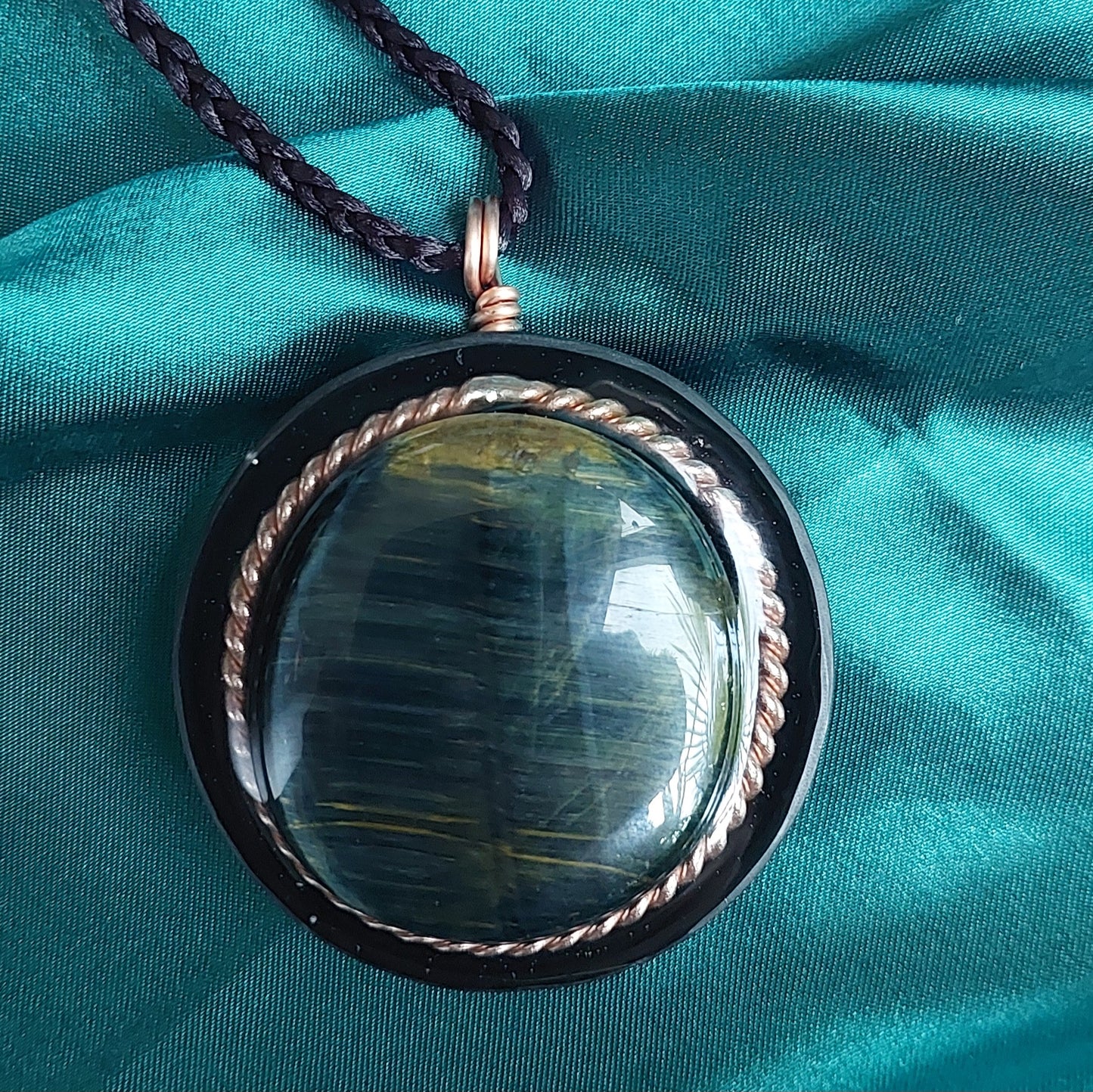 Empowered Horizons - Blue Tiger’s Eye & Atlantic Cubit Tensor Ring Orgonite Necklace Talisman