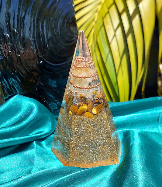 Golden Ascend - Pentagonal Orgonite Pyramid