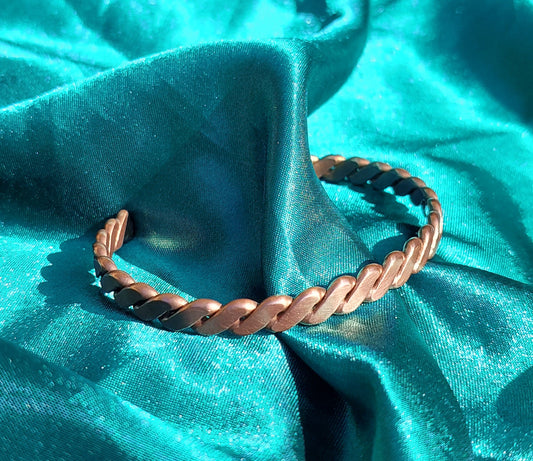 Sacred Cubit Copper Tensor Ring Bracelet – Abundance, Grounding, and Energy Harmonization