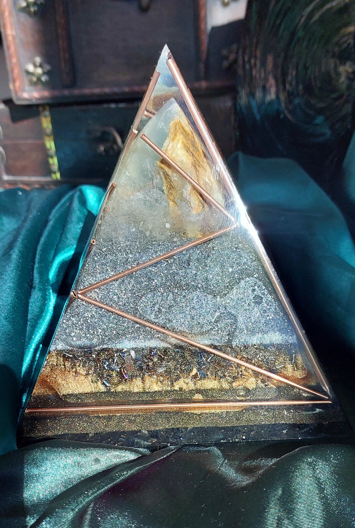 Large Blue Onyx & Copper Orgonite Pyramid