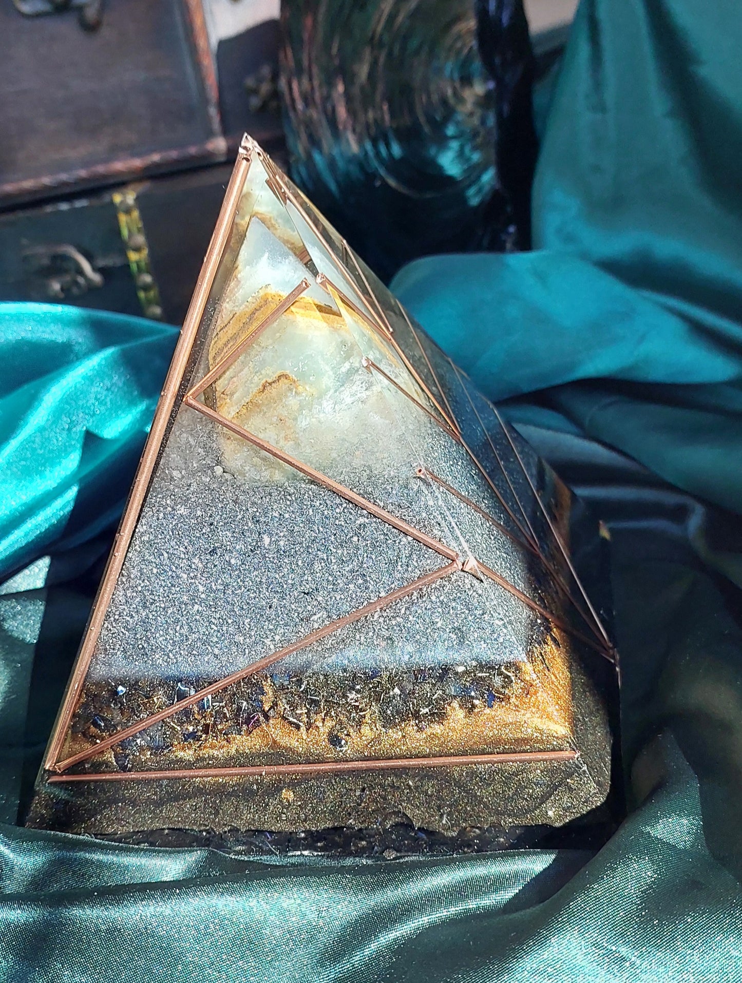 Large Blue Onyx & Copper Orgonite Pyramid