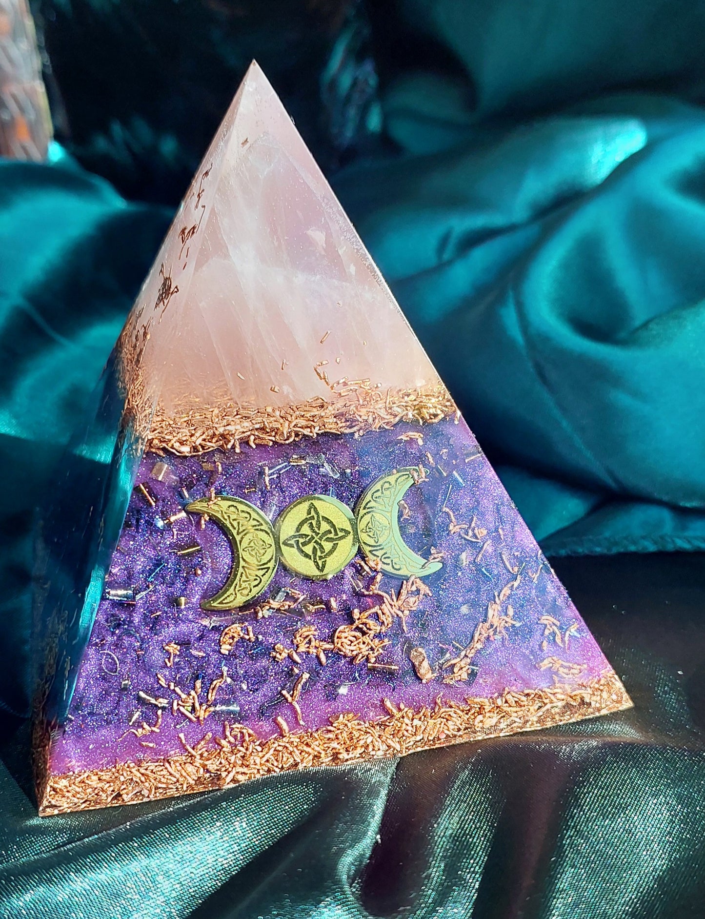 Medium Rose Quartz Orgonite Pyramid - Wicca & Flower of Life